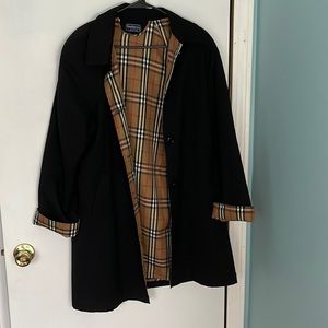 Women’s size L Burberry of London coat